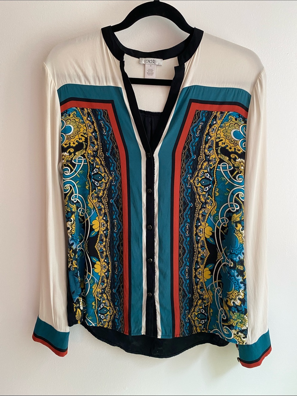 Vintage Cache Printed V-Neck Button Down Silk Blouse. Size M.